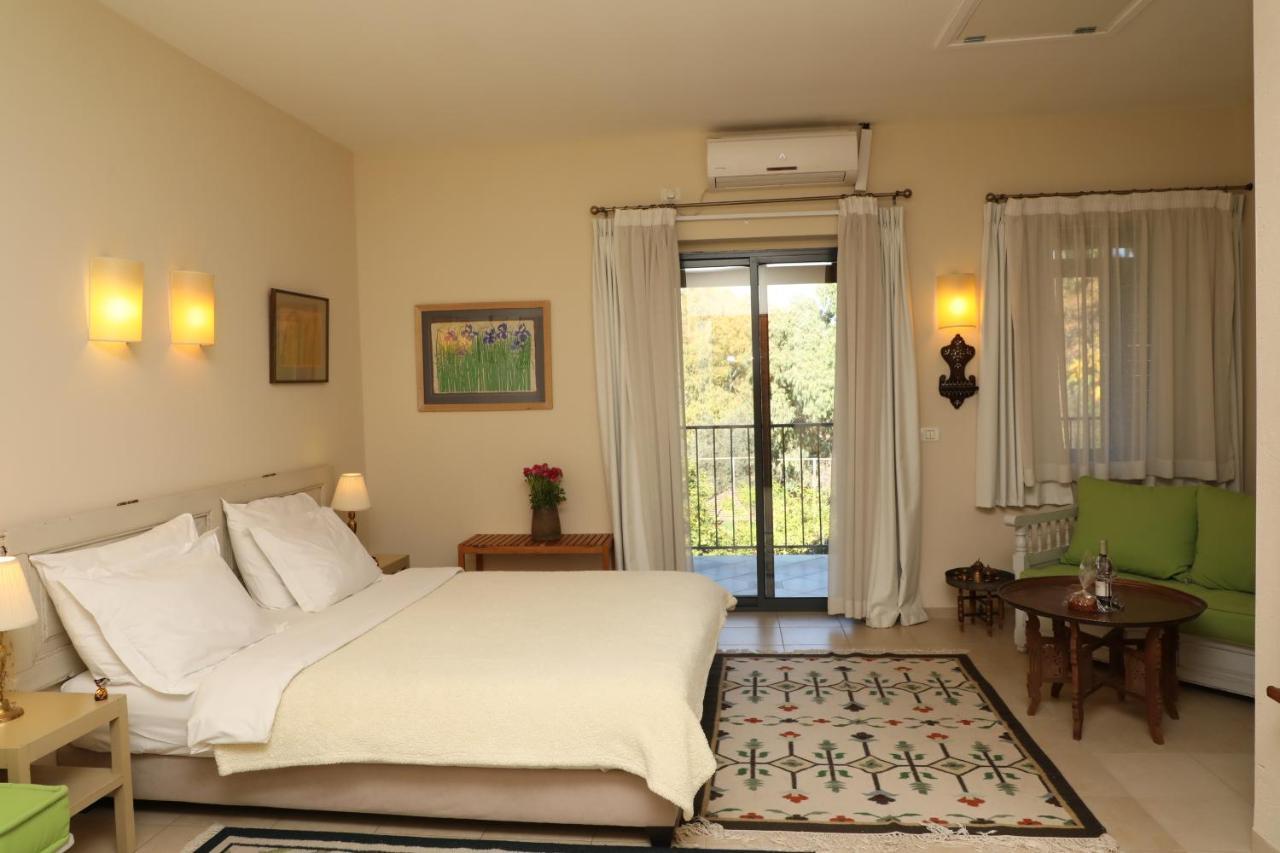 Shulamit Yard Hotell Rosh Pinna Eksteriør bilde